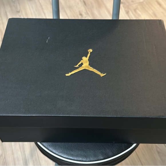 Men's Black and Red High-Top Sneakers - Picture 3 of 3